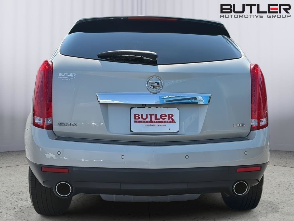 Used 2016 Cadillac SRX Luxury w/ Driver Awareness Package FWD image 5