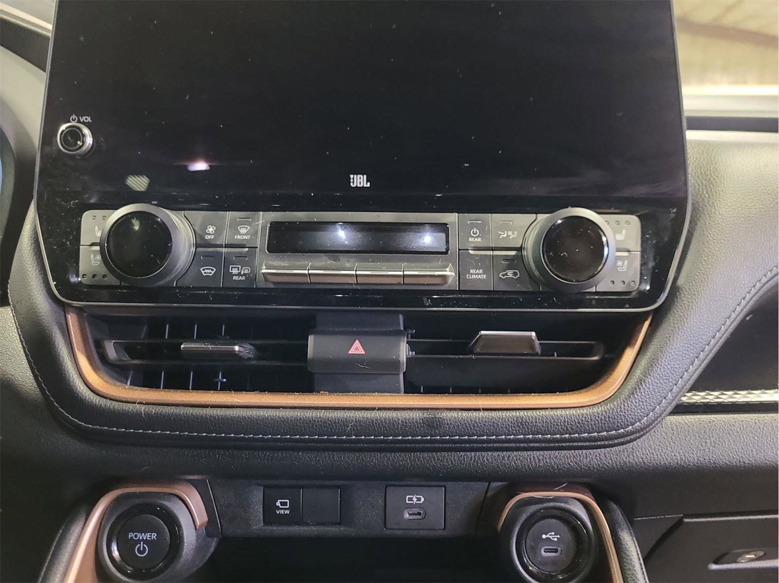 Used 2024 Toyota Grand Highlander MAX Platinum image 16