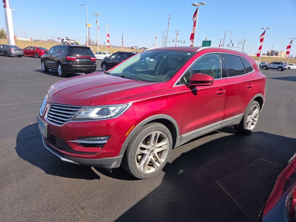 Used 2017 Lincoln MKC Reserve image 3