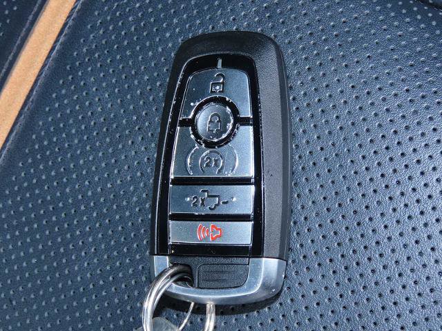 Certified 2024 Ford F350 Platinum image 35