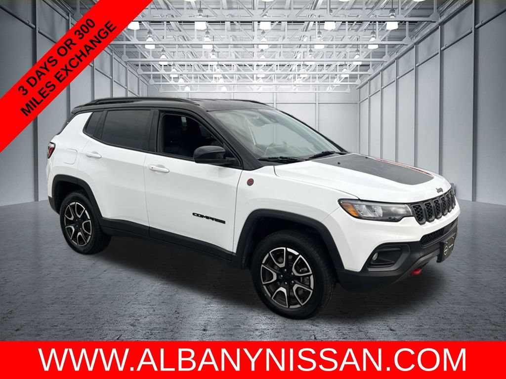 Used 2024 Jeep Compass Trailhawk