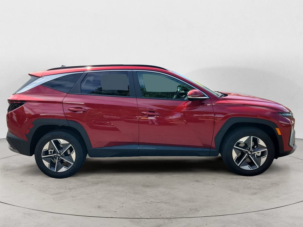 Certified 2025 Hyundai Tucson SEL AWD/4WD image 6