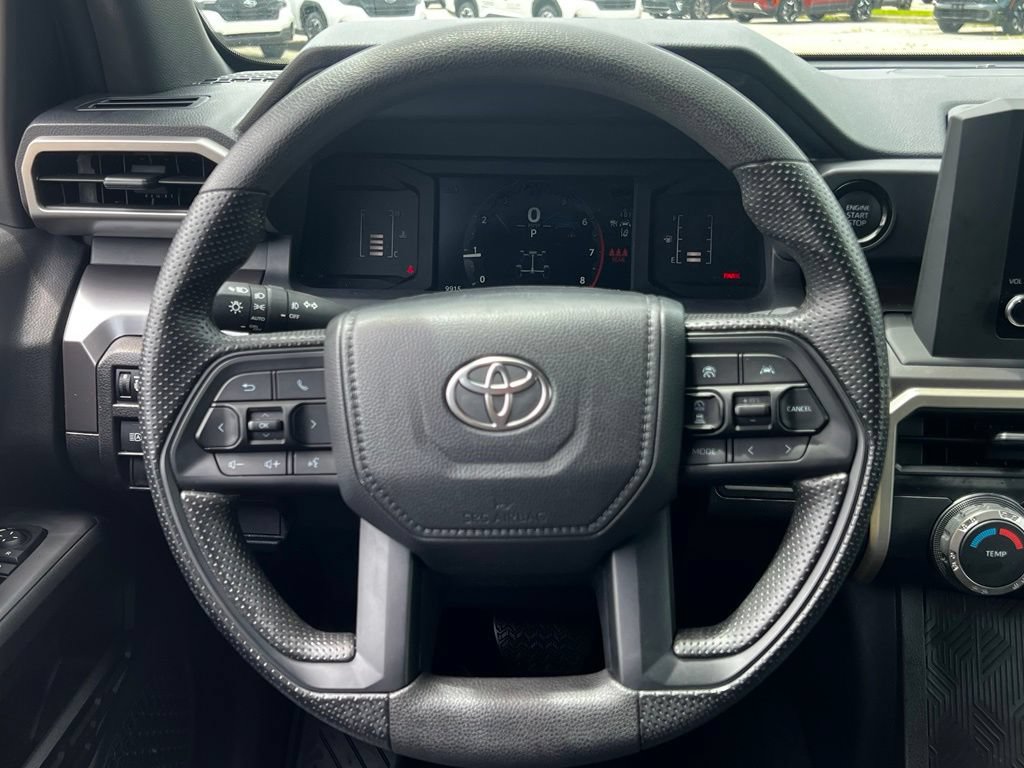 Used 2025 Toyota Tacoma SR5 AWD/4WD image 25