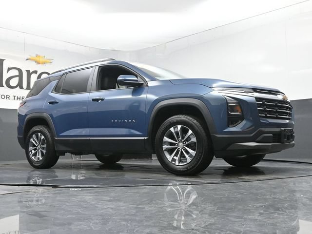Used 2025 Chevrolet Equinox LT w/ Convenience Package II FWD image 2