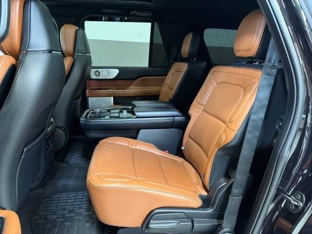 Used 2019 Lincoln Navigator L Reserve AWD/4WD image 26