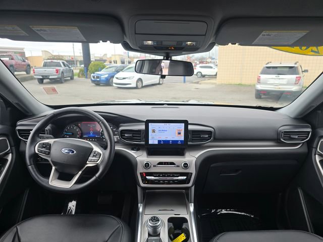 Used 2023 Ford Explorer XLT w/ Equipment Group 202A image 16