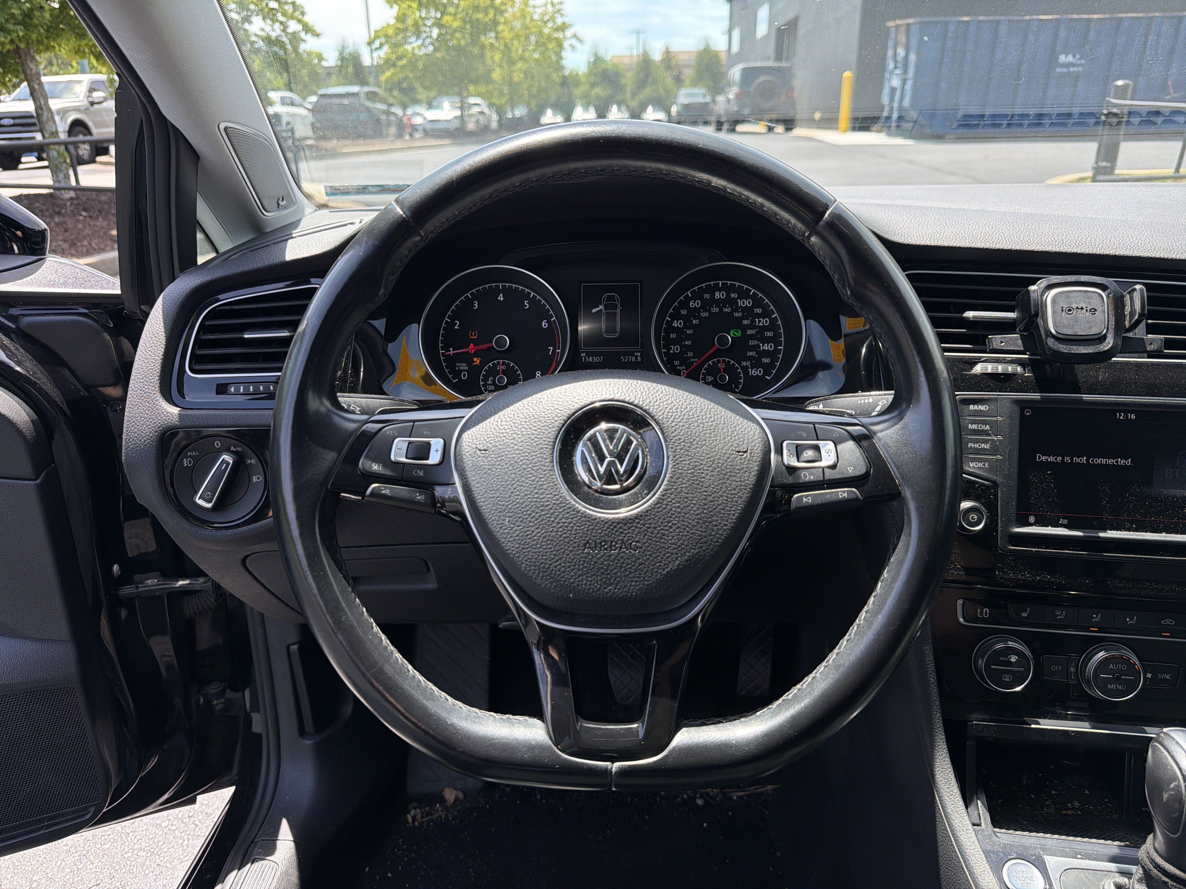 Used 2016 Volkswagen Golf SEL FWD image 17