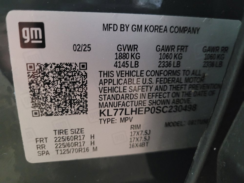 Used 2025 Chevrolet Trax LT FWD image 33