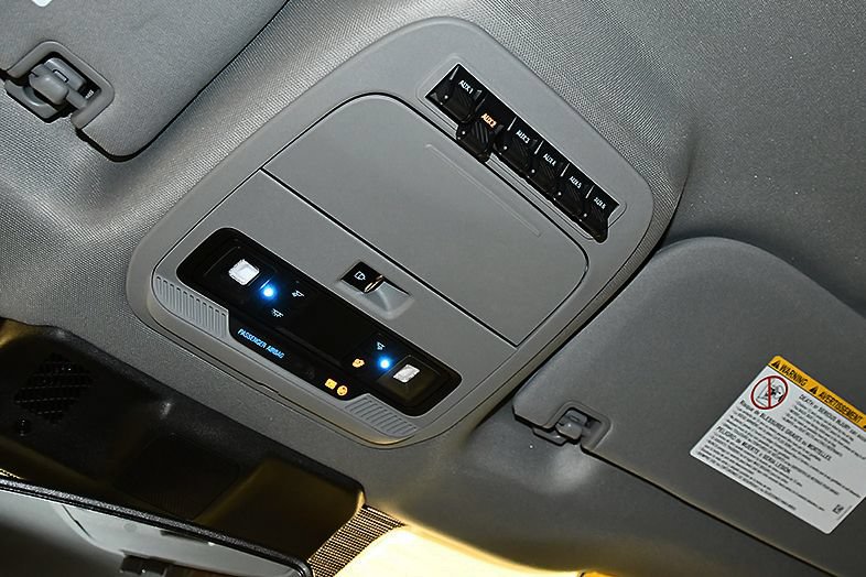 Used 2024 Ford F350 XLT w/ XLT Premium Package AWD/4WD image 25