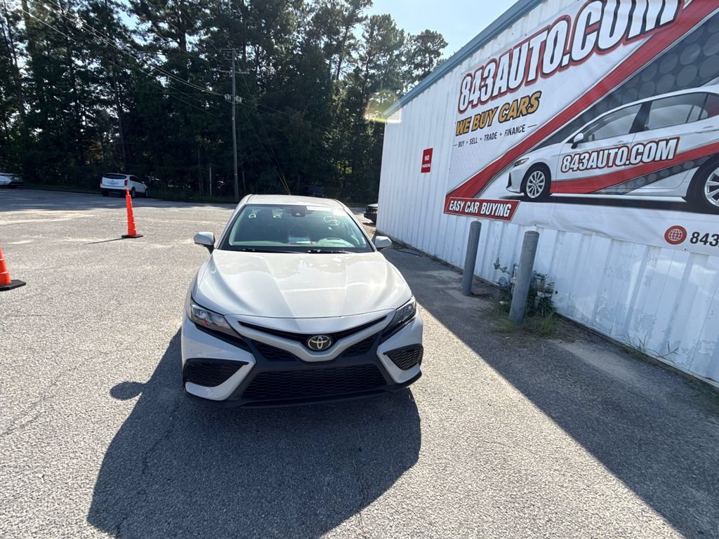 Used 2023 Toyota Camry SE FWD video 3