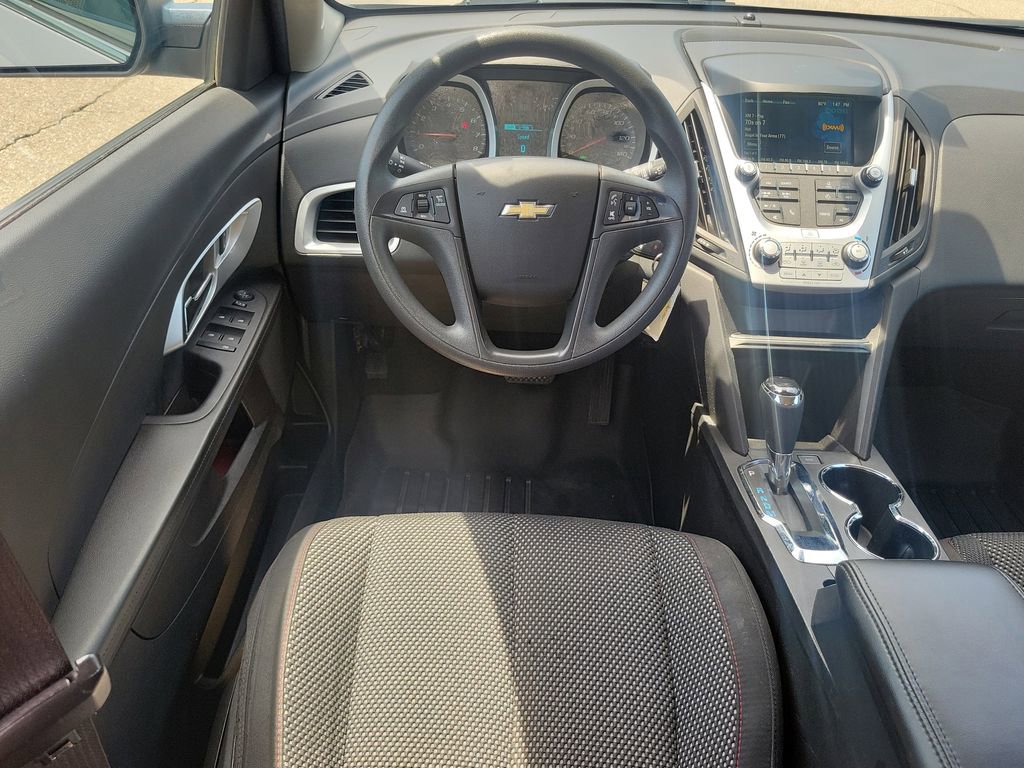 Used 2017 Chevrolet Equinox LS FWD image 10