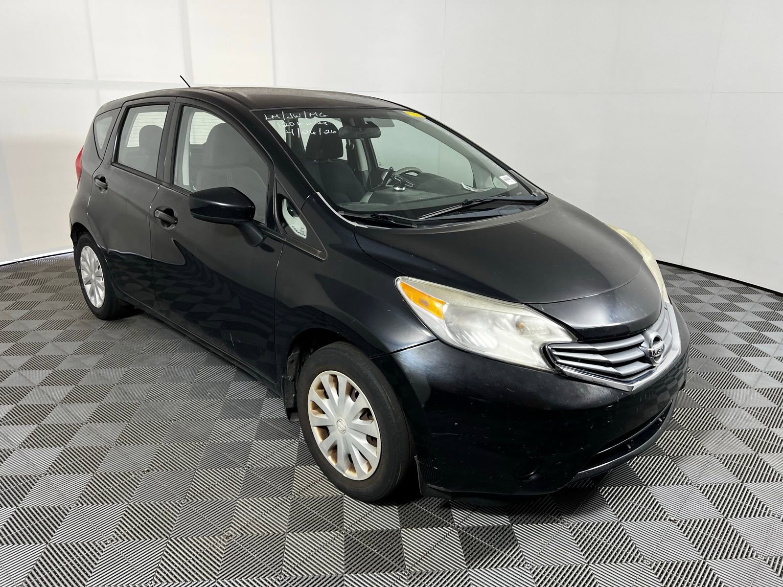 Used 2015 Nissan Versa Note SV FWD image 3