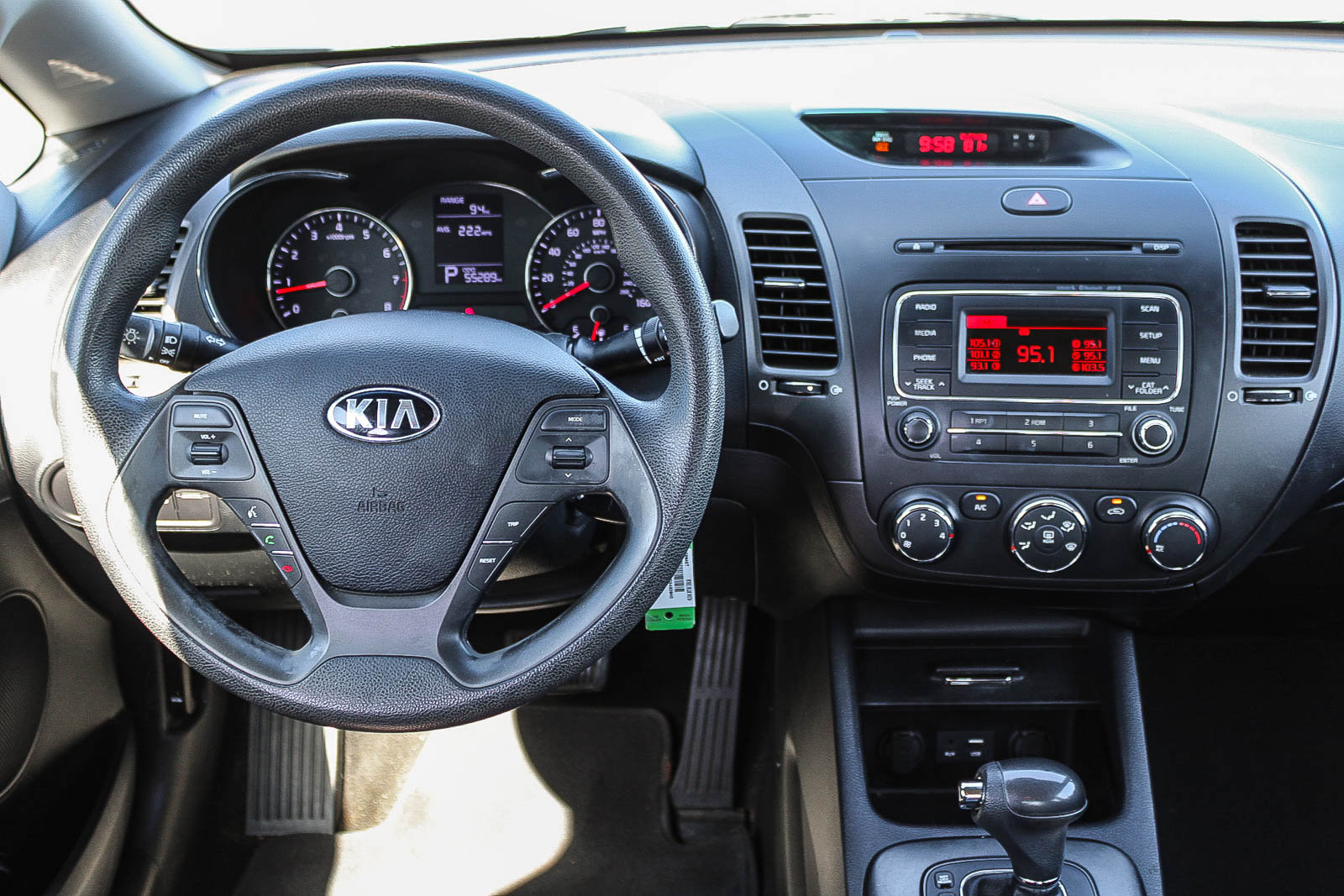 Used 2016 Kia Forte LX FWD image 11