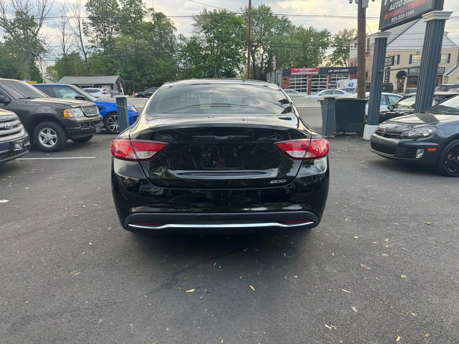 Used 2015 Chrysler 200 Limited image 6