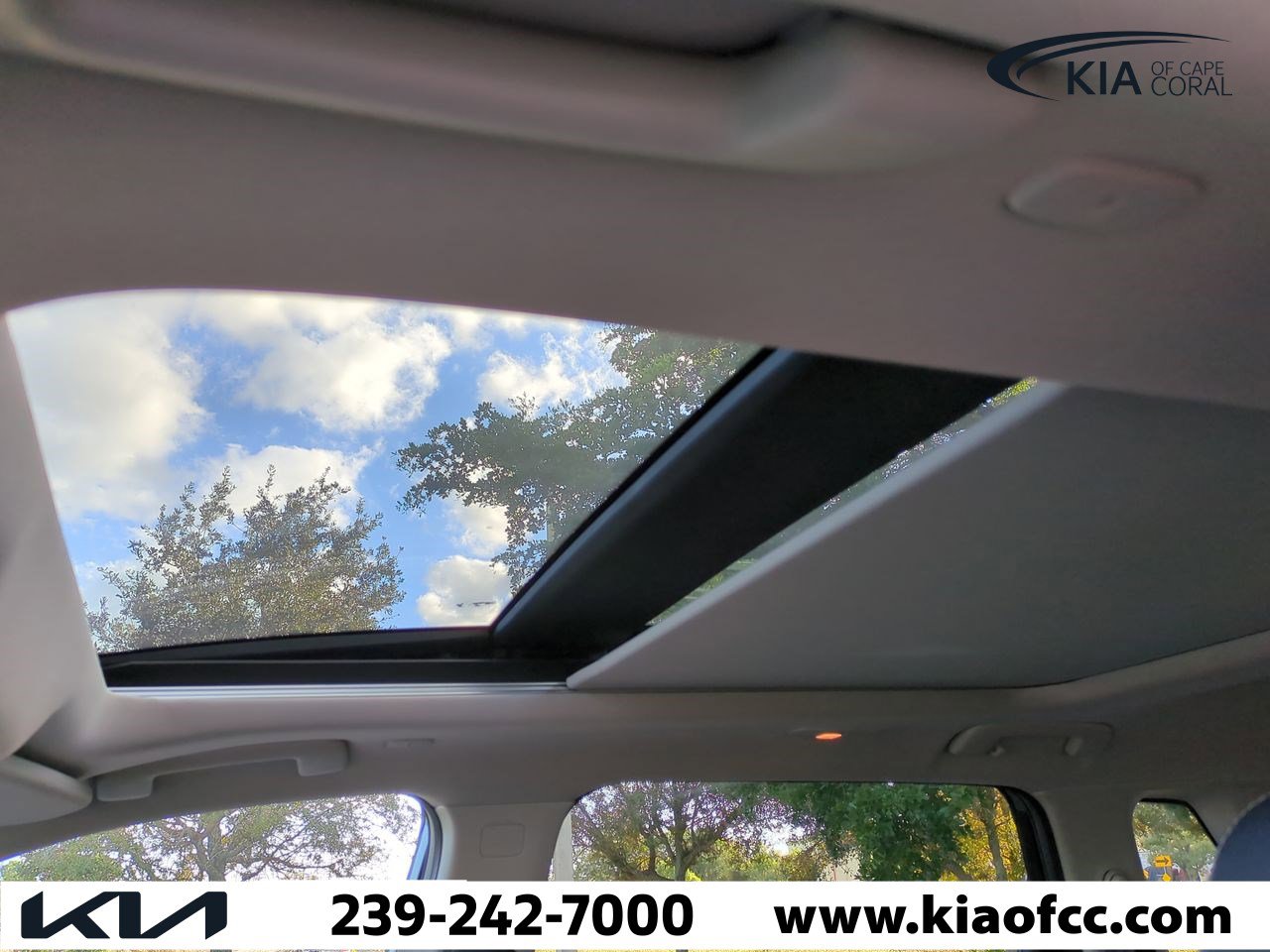 Used 2023 Nissan Rogue SL image 20