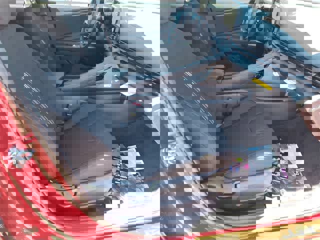 Certified 2025 Hyundai Elantra SEL image 13