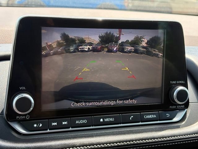 Used 2023 Nissan Rogue S FWD image 15