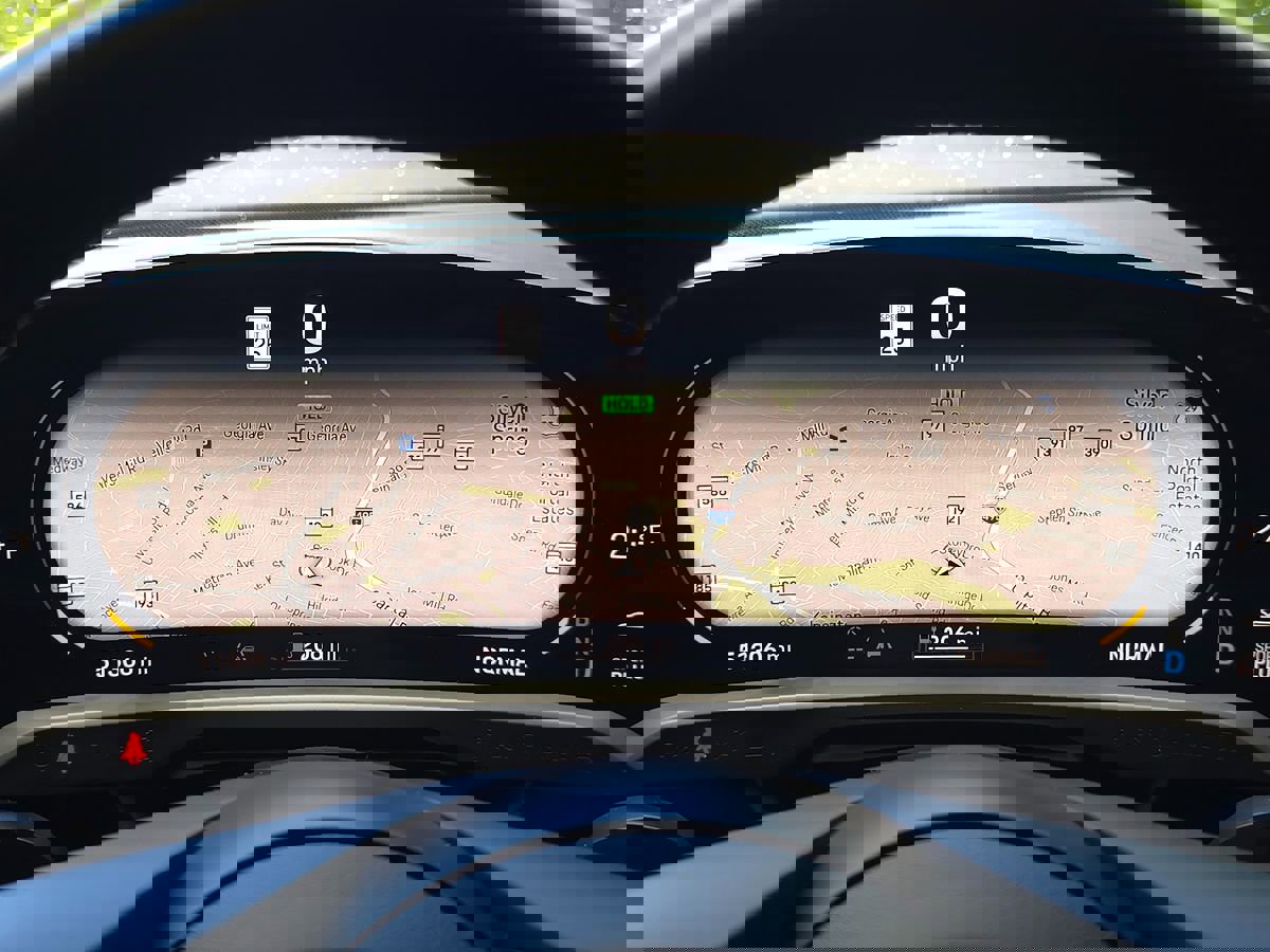 Used 2020 Porsche Taycan 4S w/ Premium Package image 33