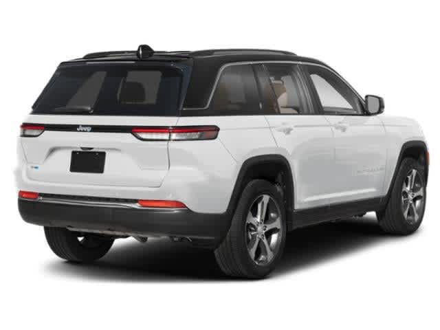 Certified 2023 Jeep Grand Cherokee Trailhawk w/ Advanced Protech Group II AWD/4WD image 3