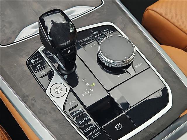 Used 2022 BMW X5 sDrive40i w/ Luxury Seating Package image 12