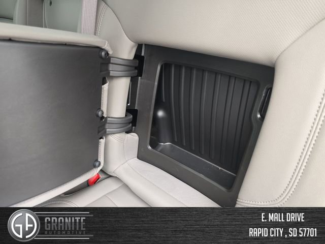 Used 2022 GMC Sierra 1500 SLT w/ SLT Convenience Package image 35