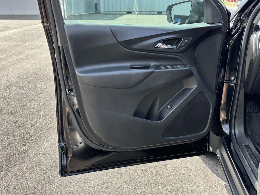 Used 2020 Chevrolet Equinox LT image 5