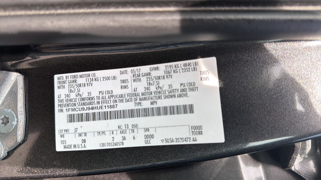 Used 2017 Ford Escape Titanium w/ Equipment Group 301A AWD/4WD image 31