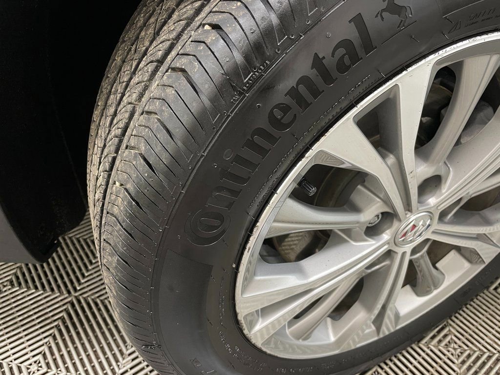 Used 2023 Buick Envision Preferred image 47