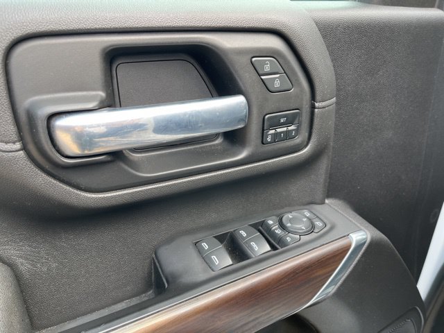 Used 2022 GMC Sierra 2500 SLT AWD/4WD image 17