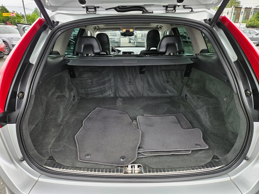 Used 2015 Volvo XC60 T5 AWD/4WD image 18