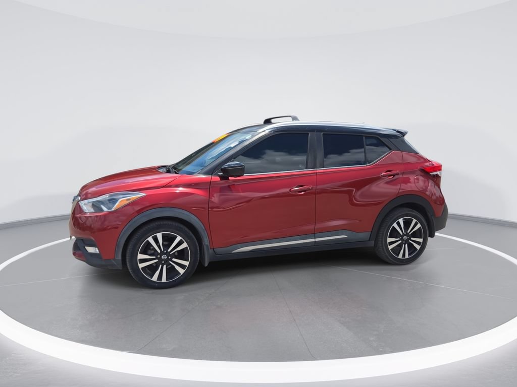 Used 2018 Nissan Kicks SR w/ Interior Electronics Package FWD image 4