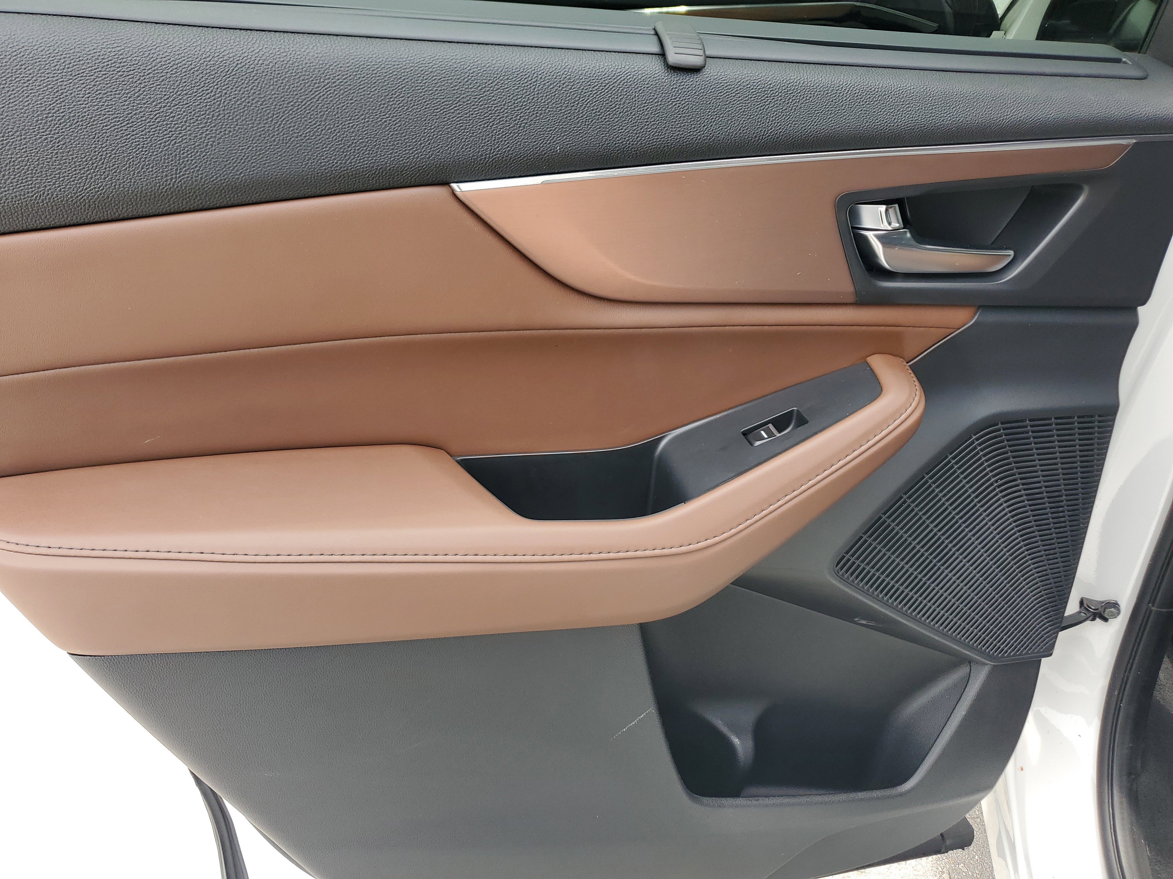 Used 2023 Acura MDX FWD w/ Technology Package image 31