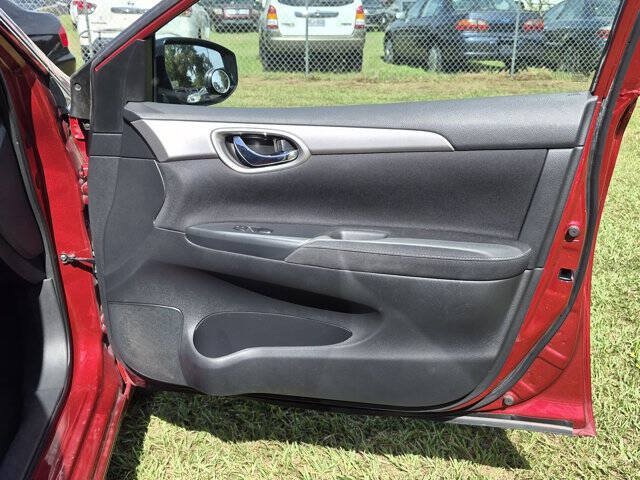 Used 2015 Nissan Sentra SV FWD image 31