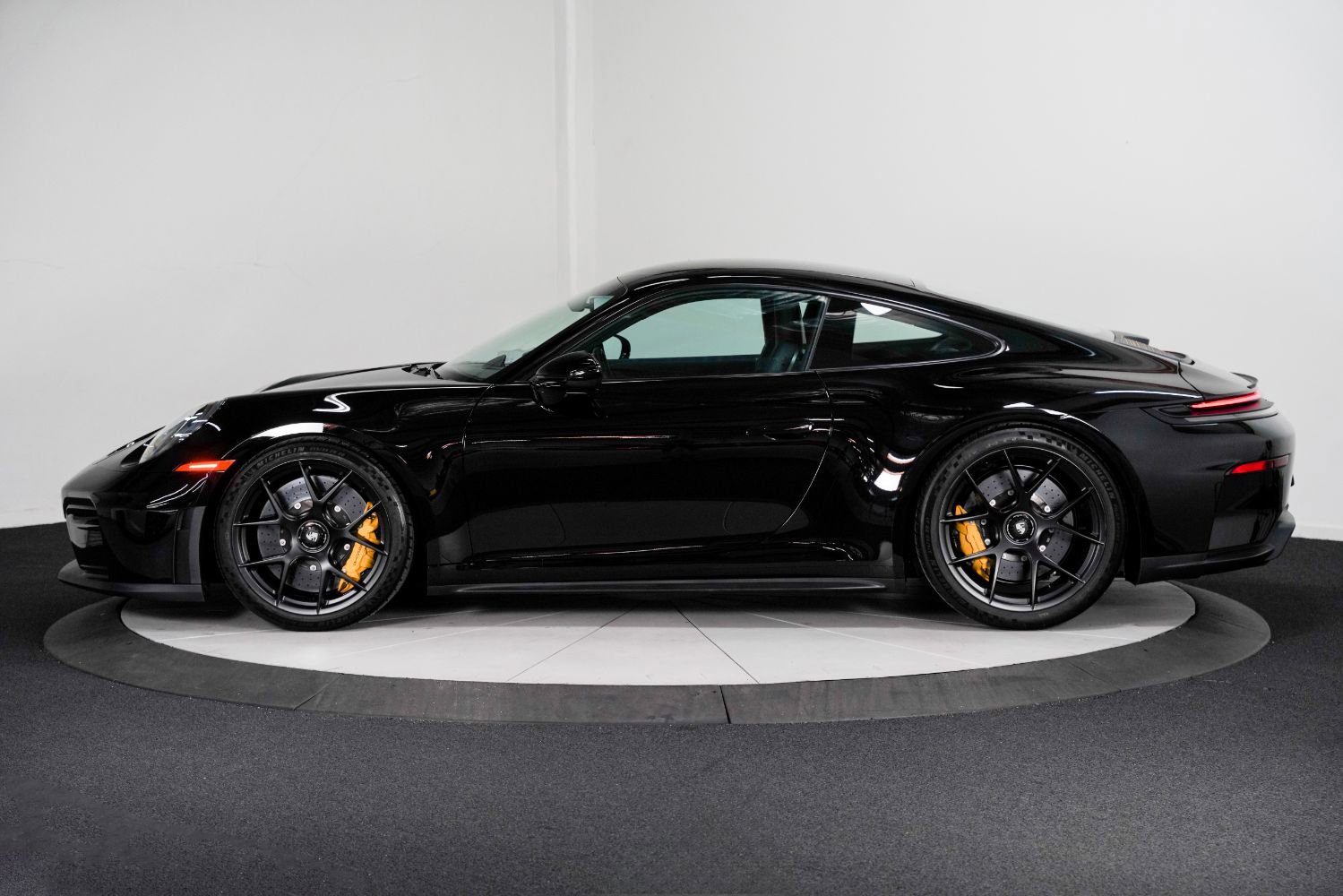 Used 2026 Porsche 911 GT3 image 7
