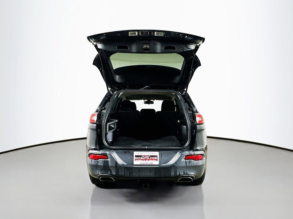 Used 2015 Jeep Cherokee Latitude image 32