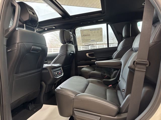 New 2026 Ford Expedition Platinum w/ Stealth Appearance Package image 28