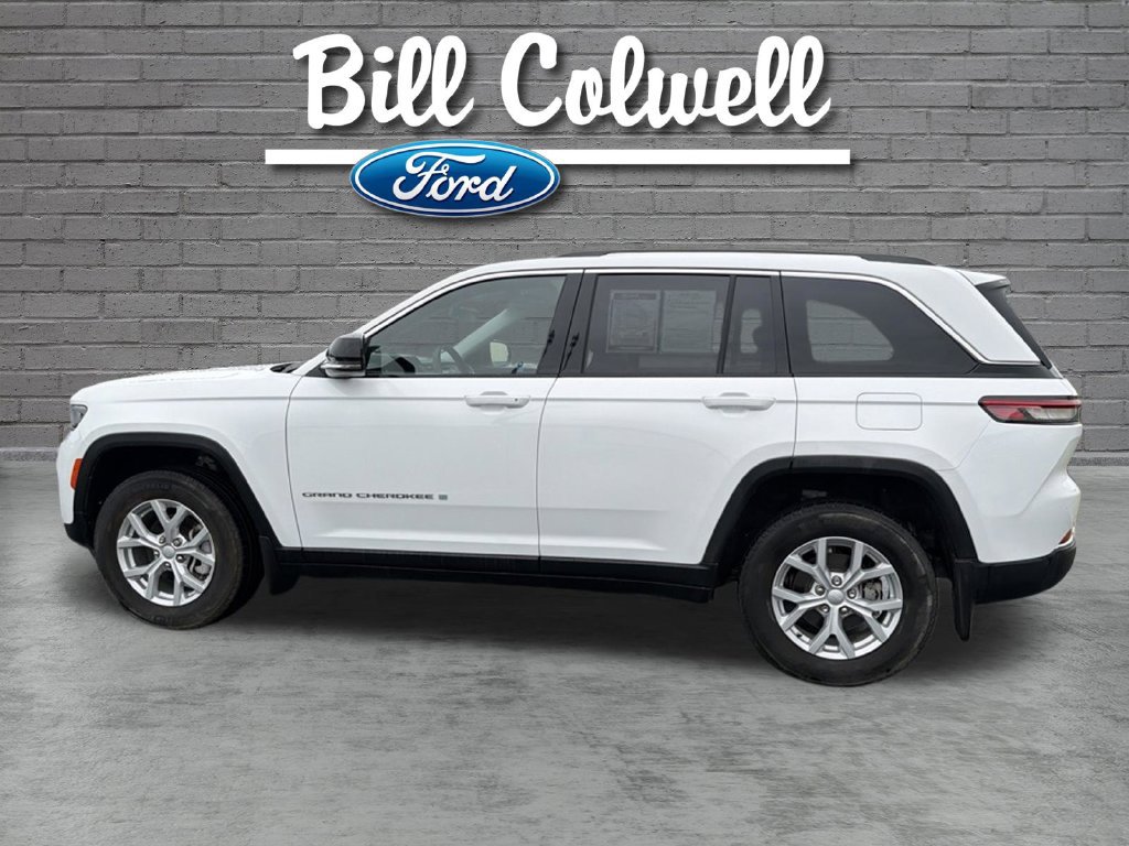 Used 2023 Jeep Grand Cherokee Limited w/ MOPAR Finishing Package AWD/4WD image 8