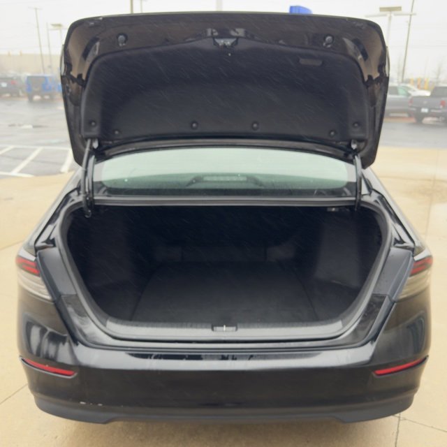 Certified 2025 Honda Accord LX image 12