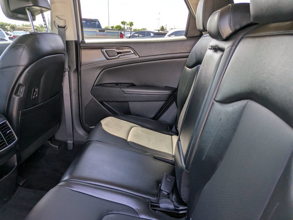 Certified 2023 Kia Sportage EX FWD image 18