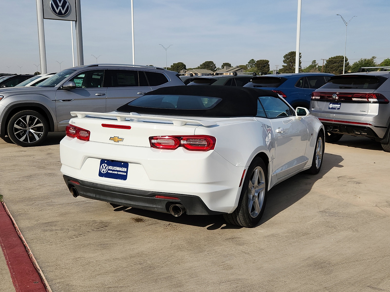 Used 2023 Chevrolet Camaro LT image 7