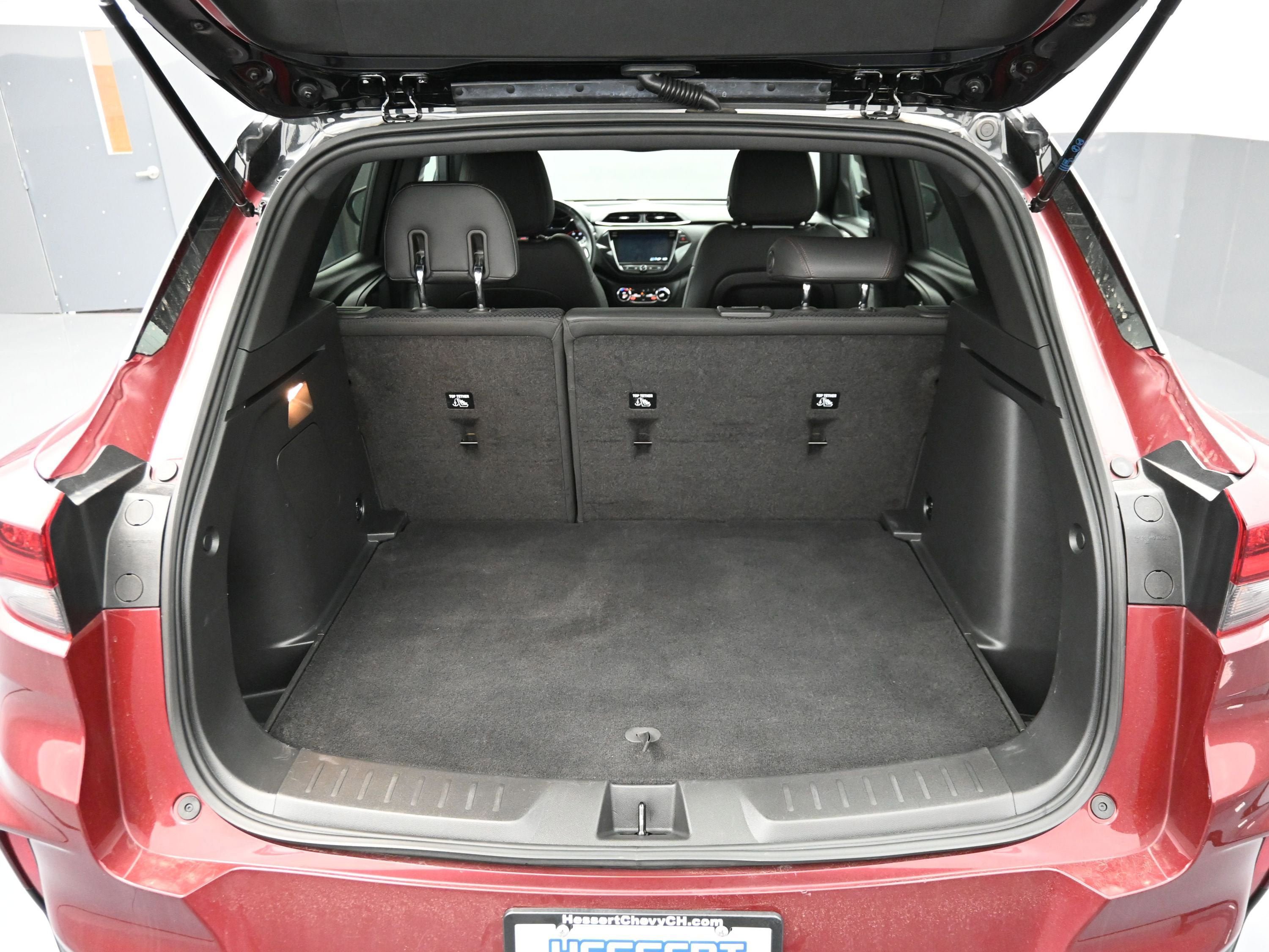 Used 2023 Chevrolet TrailBlazer RS w/ Convenience Package FWD image 27