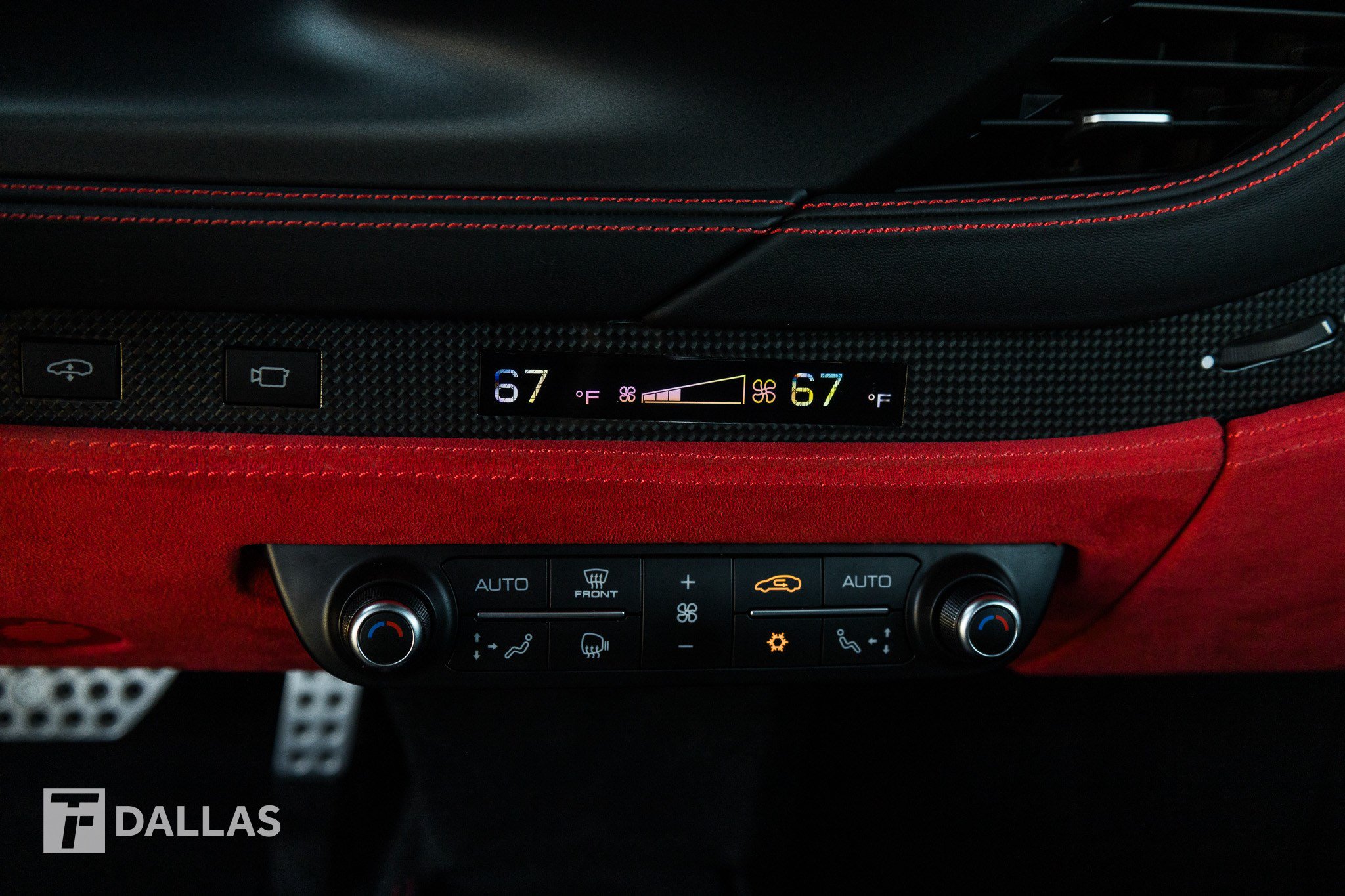 Used 2020 Ferrari F8 Tributo RWD image 29