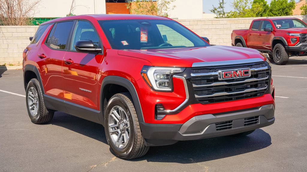 Used 2026 GMC Terrain Elevation image 6