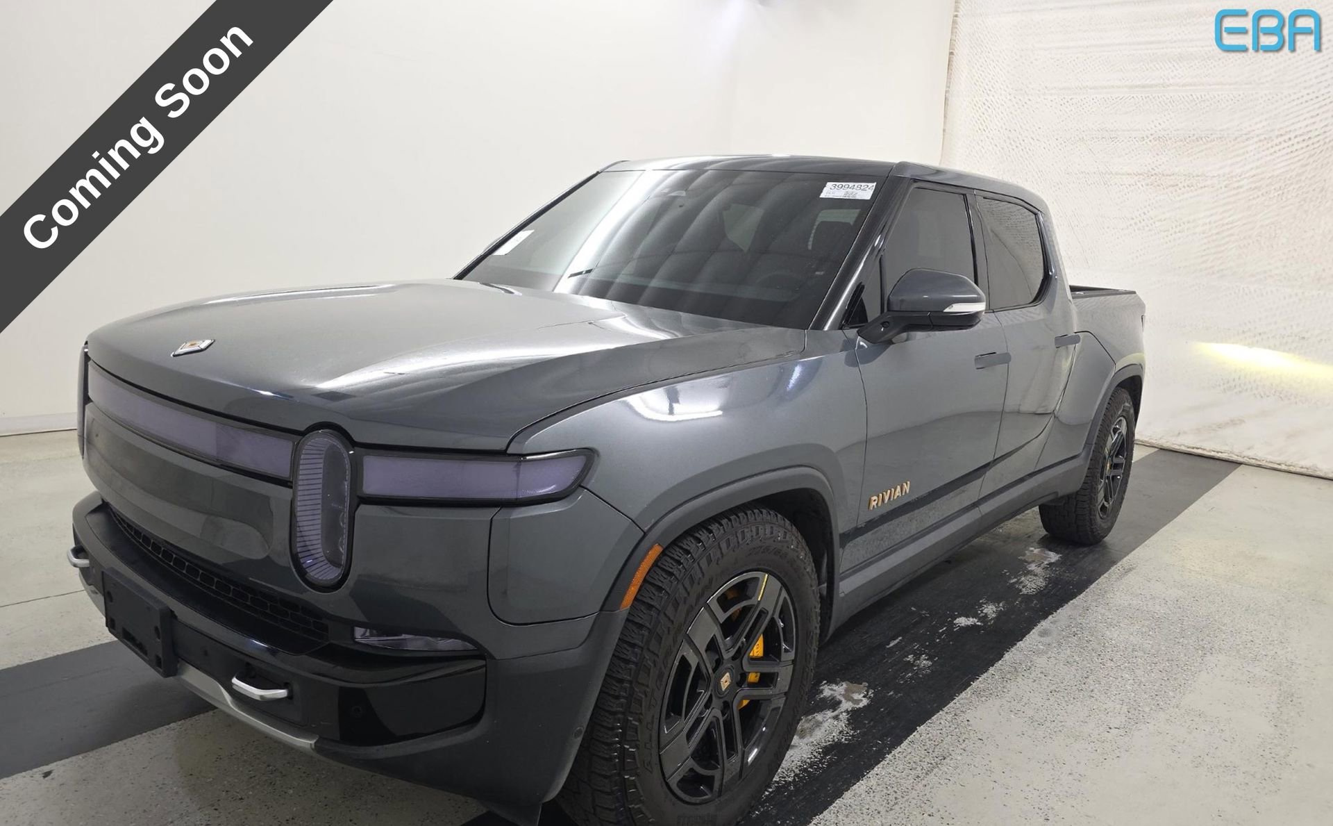 Used 2022 Rivian R1T Adventure image 3