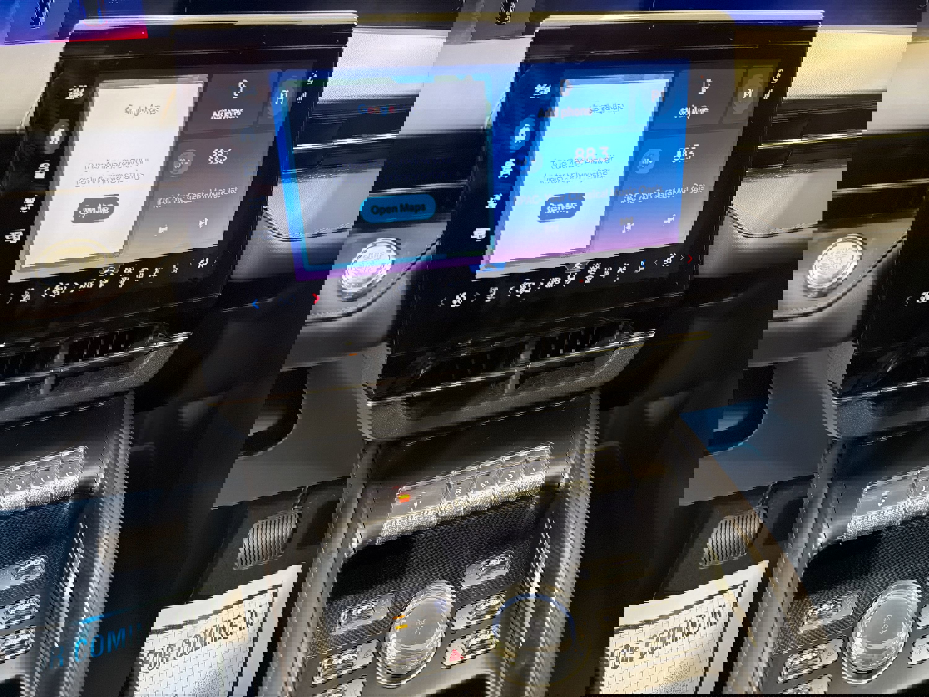 Used 2025 Lincoln Nautilus Premier w/ Jet Appearance Package image 19