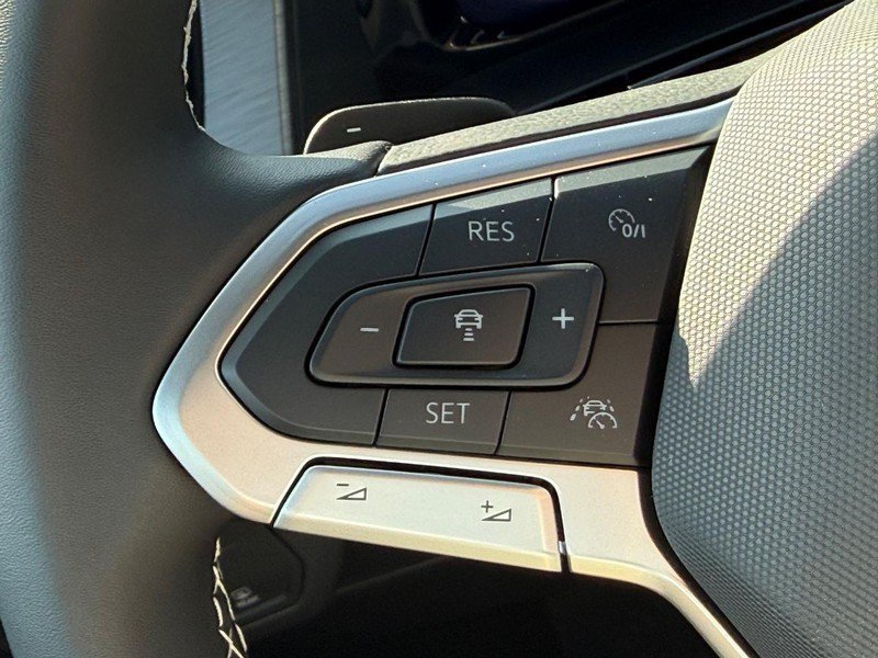 New 2026 Volkswagen Atlas Cross Sport SE AWD/4WD image 11