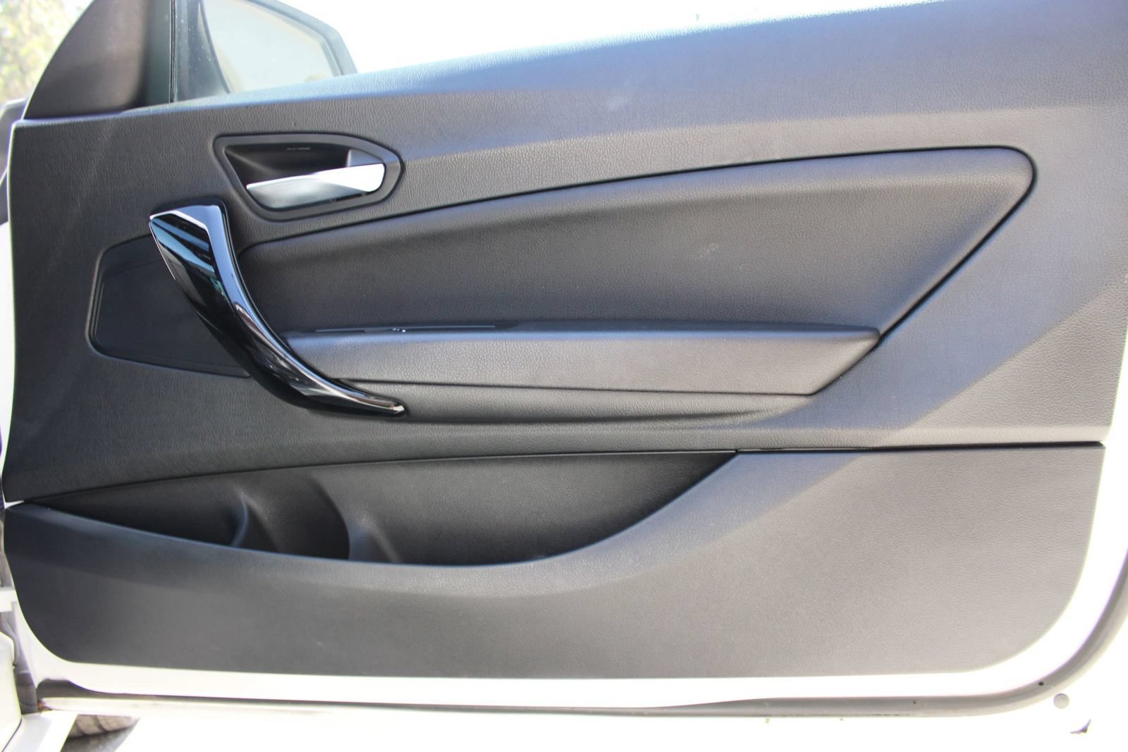Used 2019 BMW 230i Coupe w/ Convenience Package RWD image 12