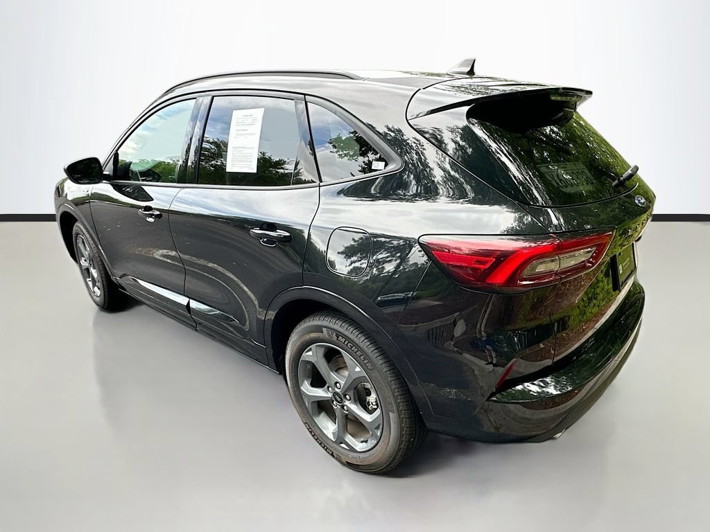 Used 2023 Ford Escape ST-Line AWD/4WD image 7