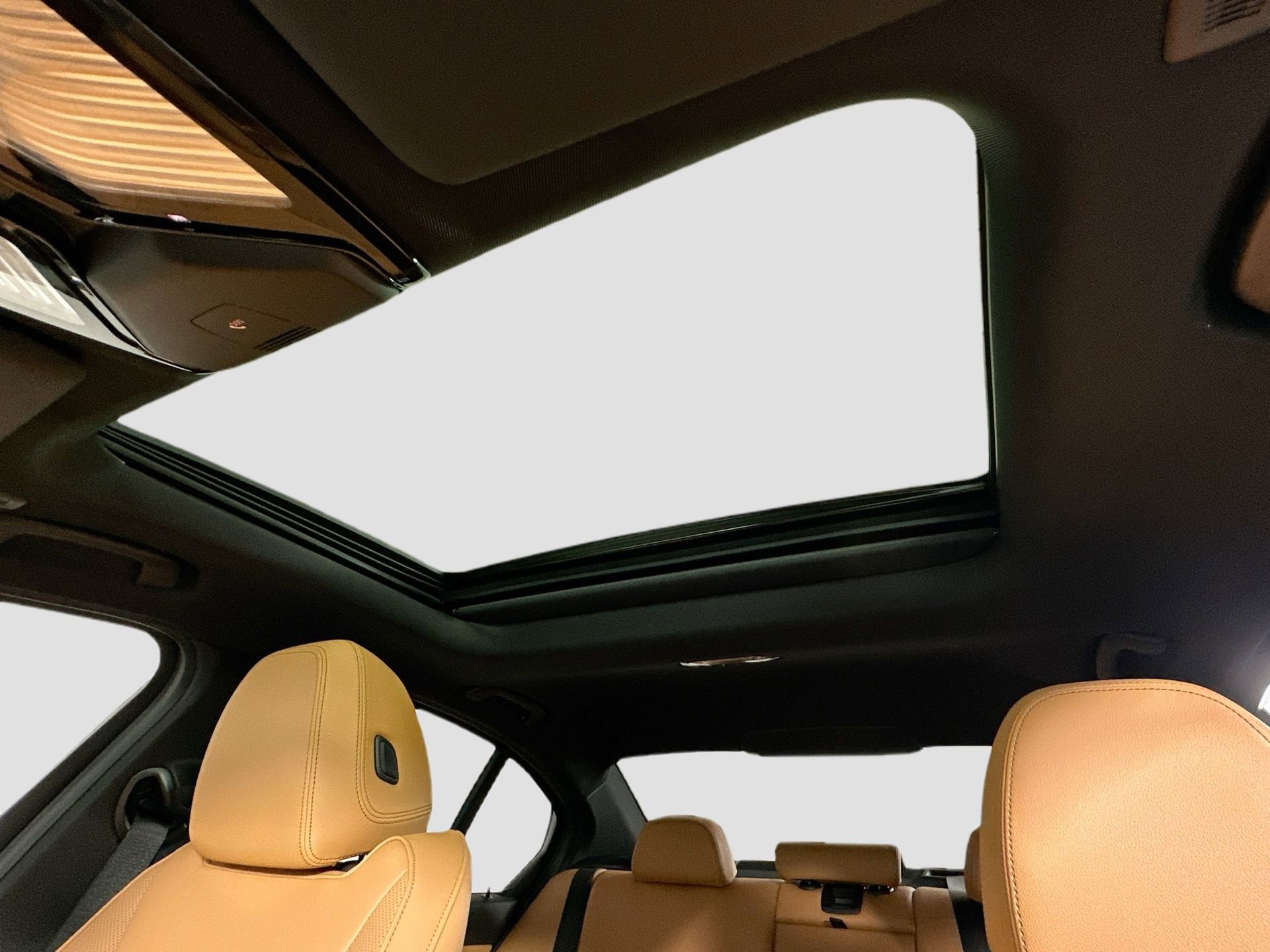 New 2026 BMW 330i xDrive Sedan w/ M Sport Package image 22