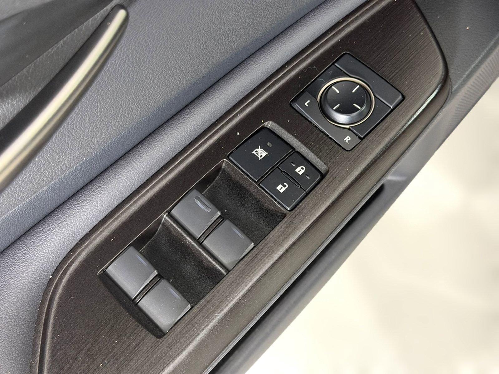 Used 2019 Lexus ES 350 F Sport w/ Accessory Package 2 image 11